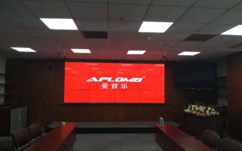 深圳南山科技園49寸液晶拼接屏案例