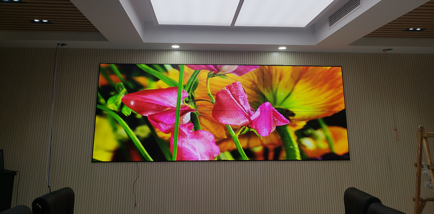 長清區(qū)人民政府0.88mm拼縫液晶拼接屏案例